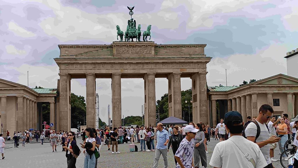 Berlino - Porta di Brandeburgo, luglio 2023