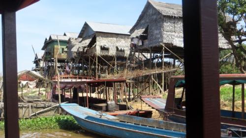 67 villaggio Kompong Phhluk