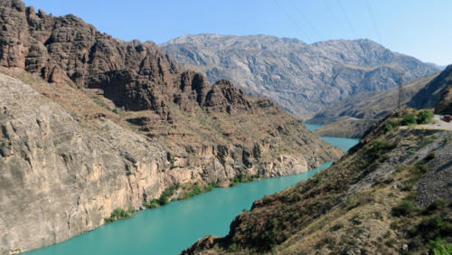 gola inferiore del fiume Naryn.